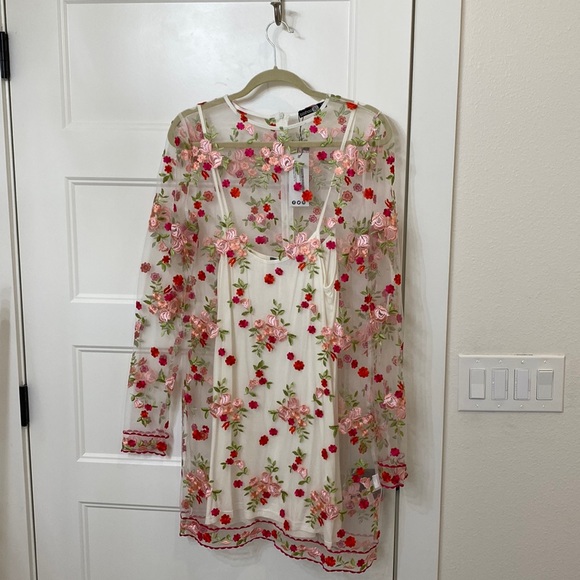 Boohoo Dresses & Skirts - Boohoo, size US 10 floral dress